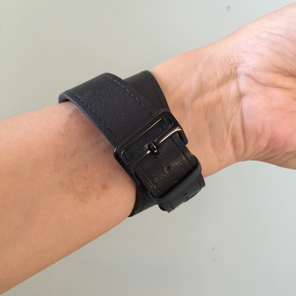 ⌚️SPACE BLACK Black Apple Watch Double Tour Band - Picture 4 of 5