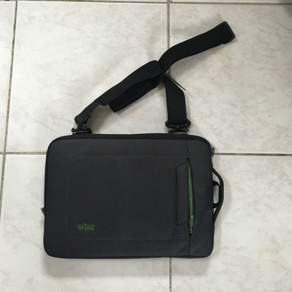 MacBook Air 11" laptop case (brand new)