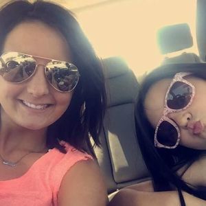 Meet your Posher, Tiffany