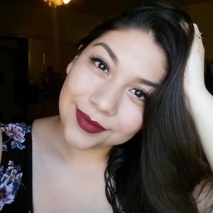 Meet your Posher, Alissa