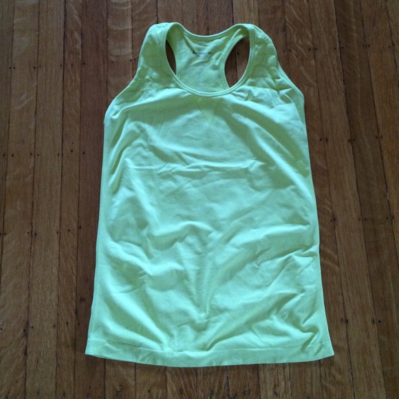 Oiselle Birds of a Feather Tank