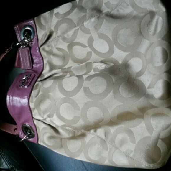 AUTHENTIC COACH LARGE SIGNATURE