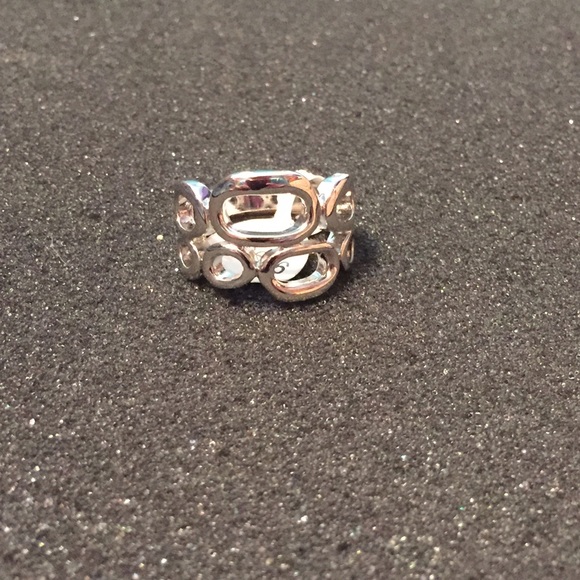 "Structure" Lia Sophia ring (FREE gift included)