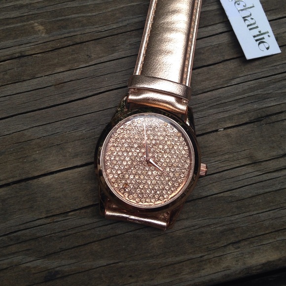 Watch - Picture 2 of 3