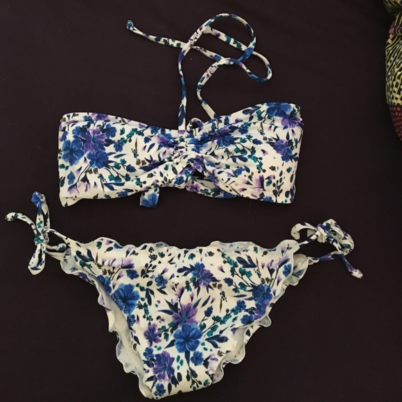 Blue floral halter bikini set