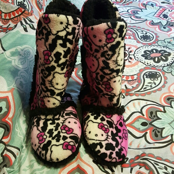 Hello Kitty slippers
