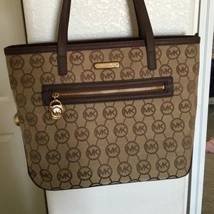 Michael Kors Kempton Tote
