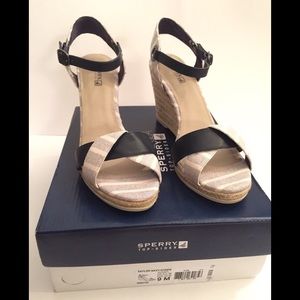 Sperry Topsider Saylor Navy/Stripe wedges