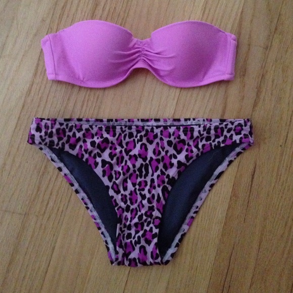👙VS Bandeau & Choice of 1 bottom
