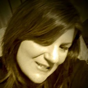 Meet your Posher, Deedee