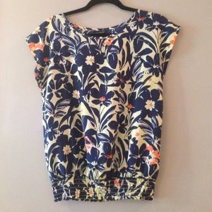 Banana Republic navy and yellow cap sleeve shirt