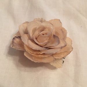 Flower hair clip