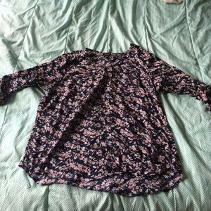 Navy blue floral top *SOLD IN BUNDLE*