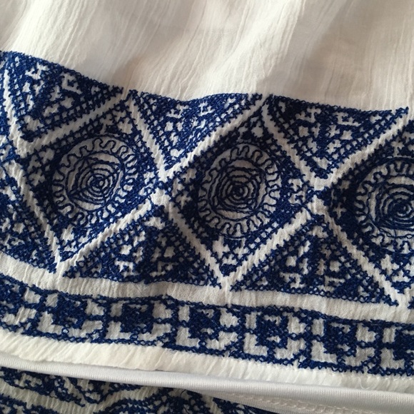 Skirt - Picture 2 of 3