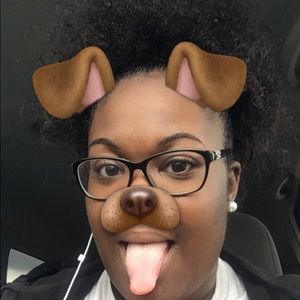 Meet your Posher, Davona