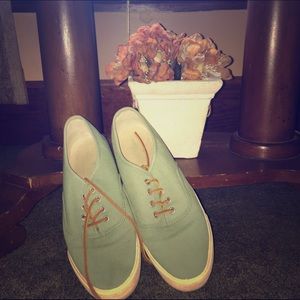 ❤️AEO Sneakers❤️