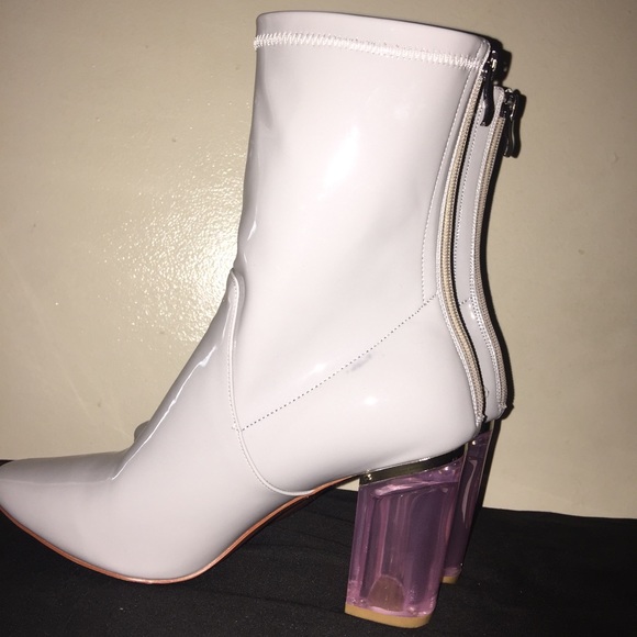 Perspex Grey Ankle Book