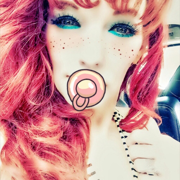 Meet your Posher, Lara - Picture 3 of 4