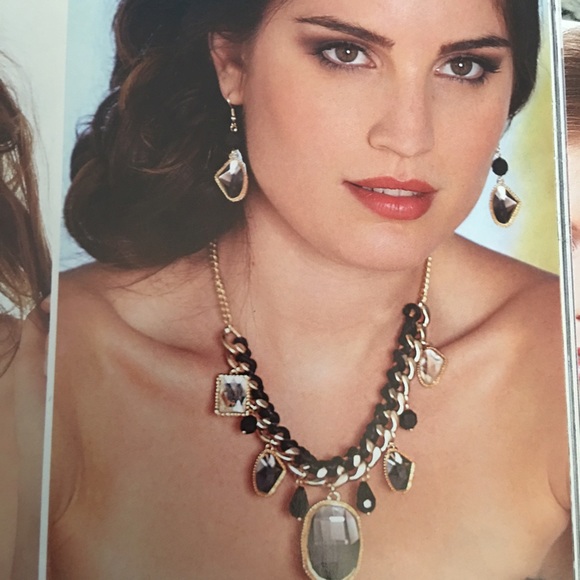 Park Lane Necklace - Picture 3 of 4