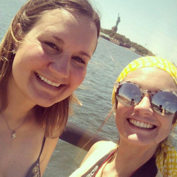 Meet your Posher, Tammy, Ashely,& Haley - Picture 3 of 8