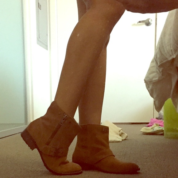 Tan Short Boots