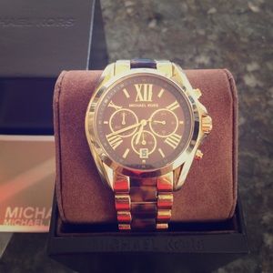 MK watch model MK5696 GORGEOUS! ❤️