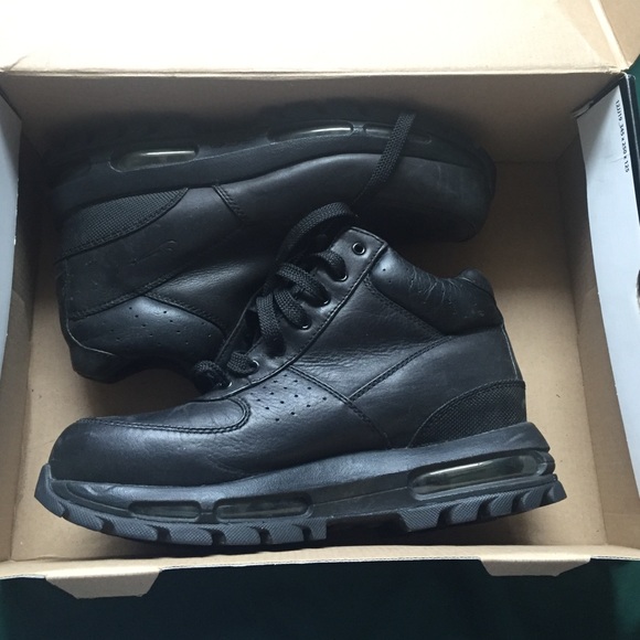 Nike Other - Men's Nike boots