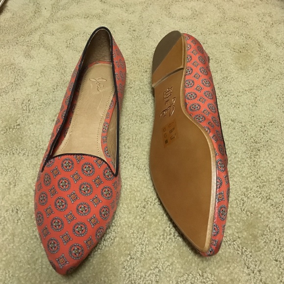 New Joie Flats