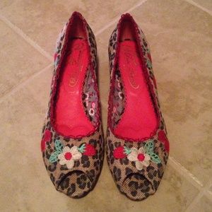 Poetic Licence (London), size 8.5 shoes