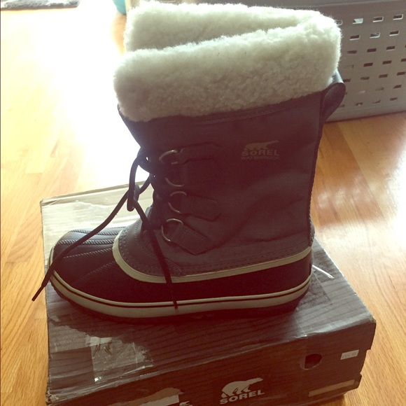 Sorel winter carnival boot