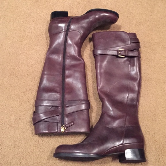 Knee high boots !