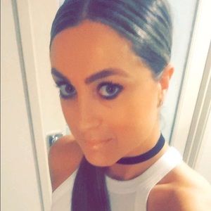 Meet your Posher, Valentina