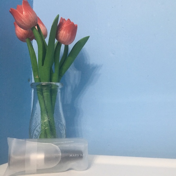 Mineral foundation brush