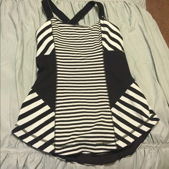 SOLD!! Lululemon criss cross back tank top size 2