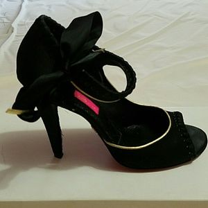 BETSEY JOHNSON👠👠👠👡