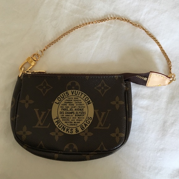 Louis Vuitton Mini Pochette