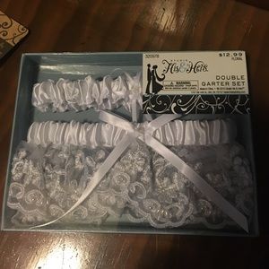 Garter set