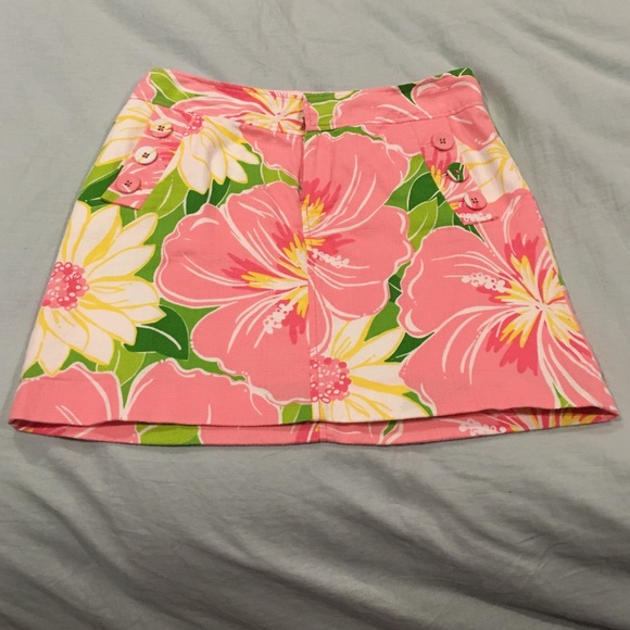 Lilly Pulitzer skirt...EUC with pockets!