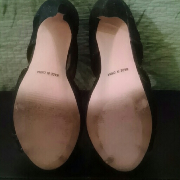 Black ankle heels - Picture 4 of 4