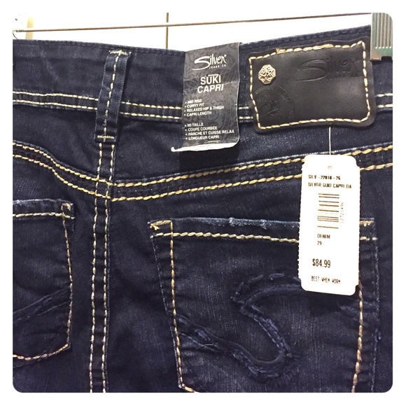 NWT - Silver Suki Capri - Dark Wash 29/8