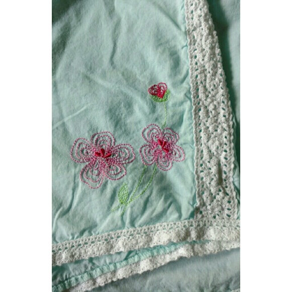 Planet Sleep shorts w/ floral embroidery