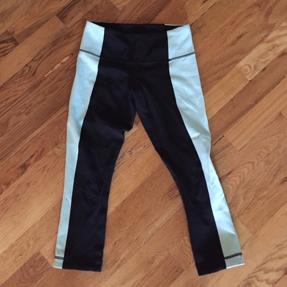 Lululemon Cropped Leggings