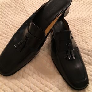 Gorgeous Black leather mules..