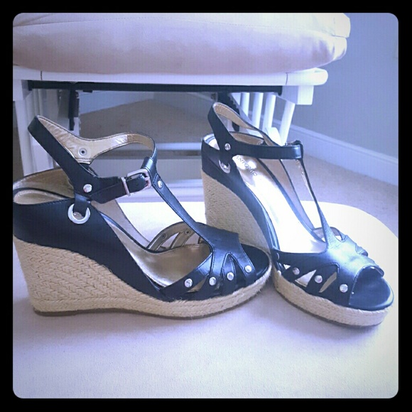 Antonio Melani wedges size 9