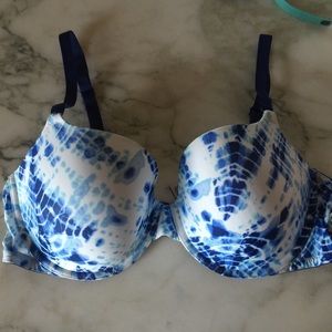 Victoria Secret T-Shirt Bra