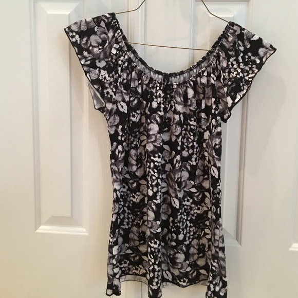 Nice polyester shirt - Picture 1 of 2