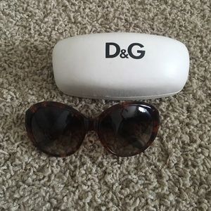 Dolce & Gabbana big tortoise shell sunglasses!