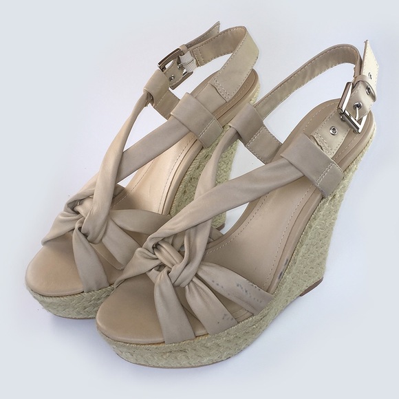 Super cute Aldo wedges
