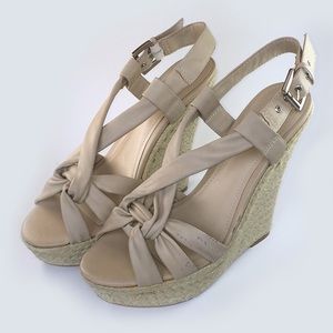 Super cute Aldo wedges
