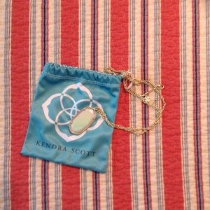 Kendra Scott necklace